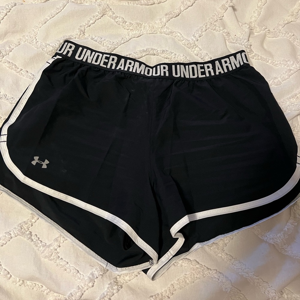 Under Armour Women's Black Shorts Size Small